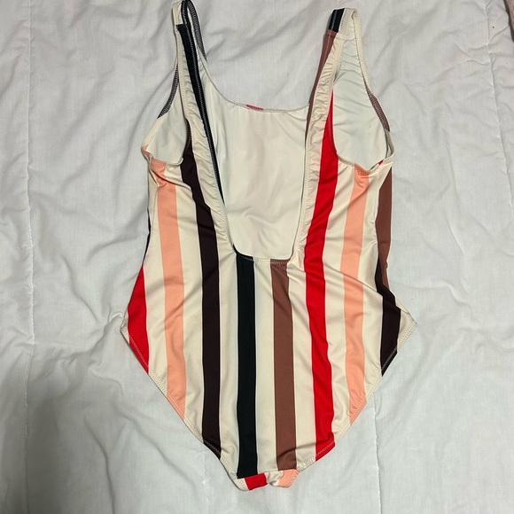 SOLID & STRIPED Swimsuit - Picture 3 of 6